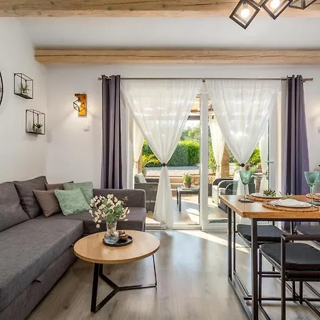 Holiday home Stunning In Zgaljici With Wifi Zgaljic